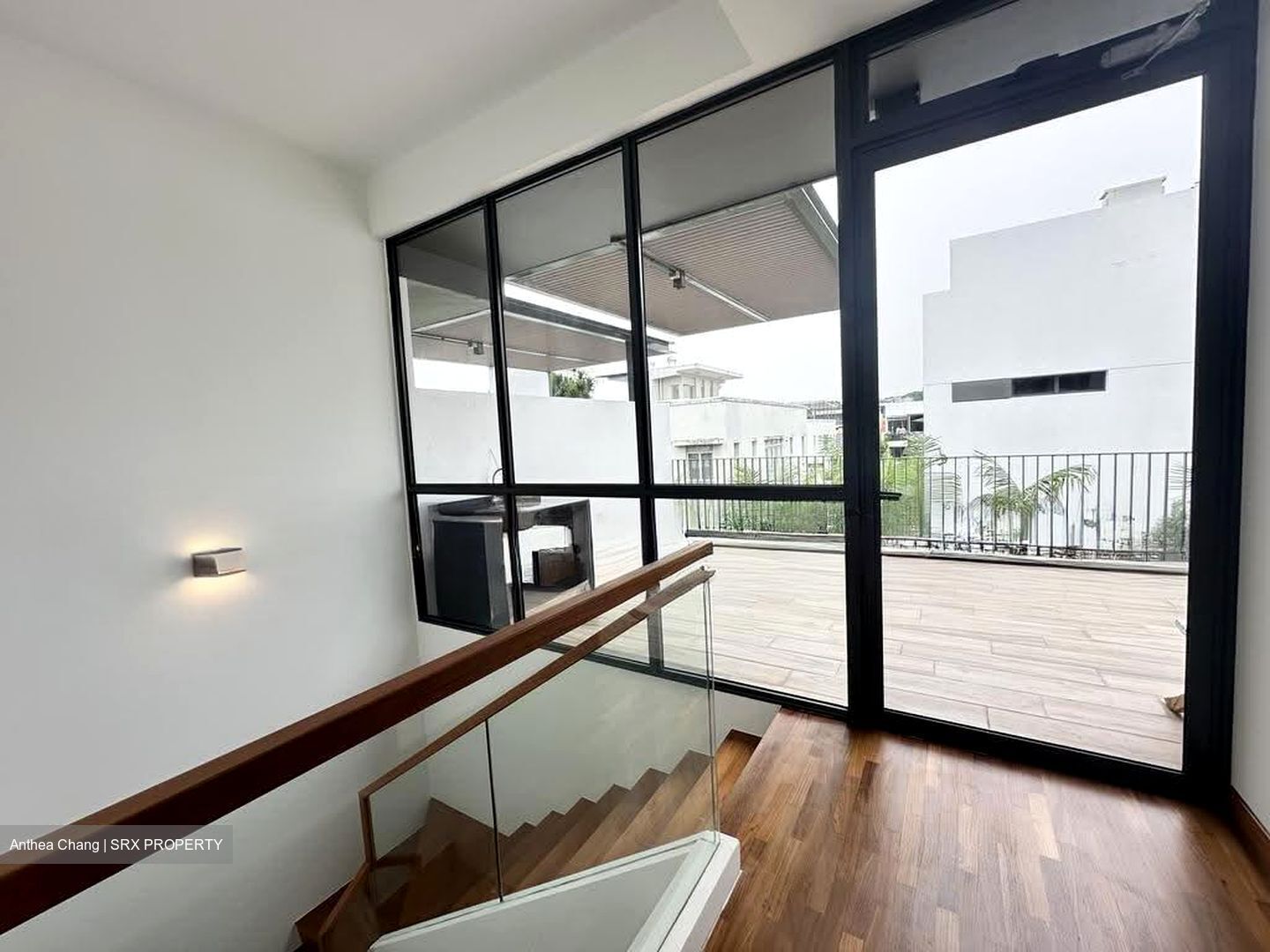 Alana (D28), Terrace #635976691